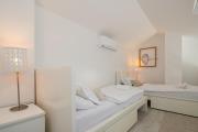 Luxury Apartment Jolara - With Heated Pool - Deluxe Suite 18