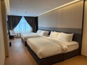 Top Kangar