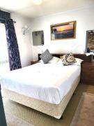 Top Kingscote