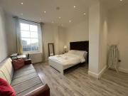 Modern 1 bed apartment- Maida Vale