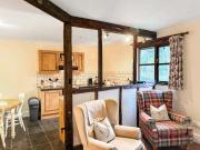 Top Llanfihangel-Bryn-Pabuan