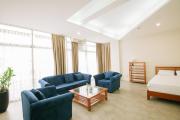 The Manhattan - Spacious Apartment near Truc Bach & West Lake