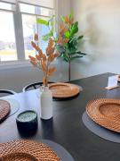 Spacious Modern Retreat Sleeps 8