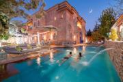 Luxury Private Villa Taj Sofia & Spa