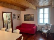 8 min walk to Station - Elegant Central Apartment