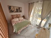 Studio neuf élégant