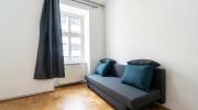 Stylish 1BR City Apartment for 5, Great Location