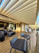 Chalet 18 tout confort pour un séjour dans domaine avec Piscine et en bordure Lac avec plage artificielle