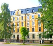 Cozy Central Apartment in Art Nouveau District Walk to Old Town