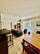 Appartement Cosy -2 chambres, Clim & Parking