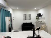 Modern 2-bedroom apartment, cool and safe2