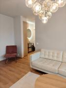 Modern and beautiful two-bedroom apartment, WiFi and parking