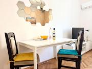 Prime 27 - 2BR Apartment with Free Parking