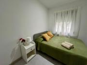 Habitación privada en apartamento compartido junto al Aeropuerto y Fira Barcelona