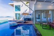 V221 Seaside 4BR Villa with Private Pool