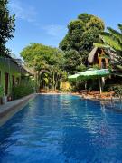 VuYen Homestay - Pool & Breakfast