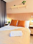 NEW! Modern & Cozy Space in Uptown BGC near mall BackHome2