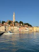 Quiet apartment-free parking