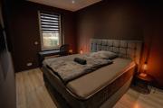 Black Studio Apartment 3