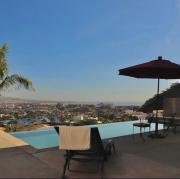 Luxury Condo Private Beach & Tennis