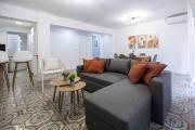En Corts by Concept Flats