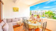 Appartement de Standing avec Vue sur Piscine