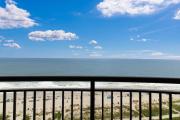 1BR Oceanfront on the 14th Floor: Perfect Getaway