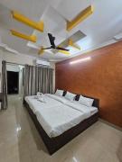 Hotel Maharaja Path