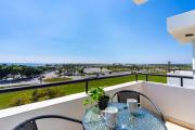 Peales 2-BR Apt & Balcony in Mackenzie