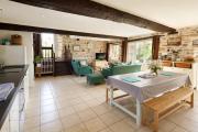 Gite rural centre Manche, calme, jardin, parking, 17km des plages