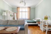 Cozy Family Riverside Apartment in Central Prague