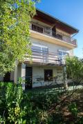 Apartments with parking space Starigrad, Paklenica - 25358
