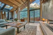 Beautiful Chalet With Jacuzzi In Chamonix