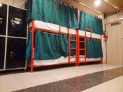 Cozy bunks z hostel