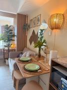 Aesthetic Vivaldi High-Rise with Ocean View