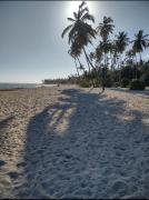 Acceso A La Playa Justo Al Frente, Piscina y Jacuzzi Modernos, Gacebos, BBQ, Parqueos, Cámaras De Seguridad, Control De Acceso, Al Lado De Hoteles, Campos De Golf, Restaurantes, Bares, Minimarkets, Tiendas y Comercios