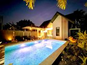 AURA STAY - HeyLanna Private Family Pool Villa walk to Kad Farang