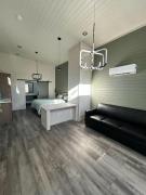 TH24 Midnight Moon Tiny Home - 15 min to Sedona