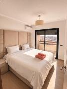 Superbe Appartement 26 Chambres avec Piscine & Balcon Gueliz