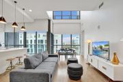 17WEST Spacious 3BR Apartment with Balcony 406