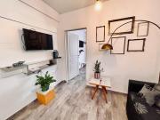 Confortable, cómodo 2 ambientes en Almagro con balcón a 100 metros del Hospital Italiamo Ubicado sobre calle tranquila
