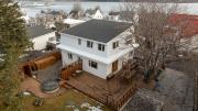 Family House in Central Akureyri - Hot Tub & Sauna