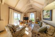 Penthouse with Home Study - Mountain Views