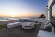 Casa Blue- Luxury Beachfront villa
