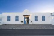 Casa Blue- Luxury Beachfront villa
