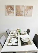 Luxury 2 bed room 2 bathroom near QSNCC 400m MRT