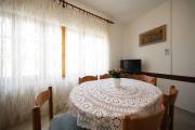 Apartment with A - C in Mali Iz-Insel Iz 53442