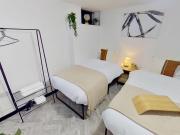 Near MediaCityUK & CityCentre-FreeParking-Sleeps2