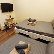 Studio Condo 5 minutes walk to Session