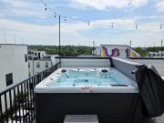 Downtown Nashville Hangout with Hot Tub